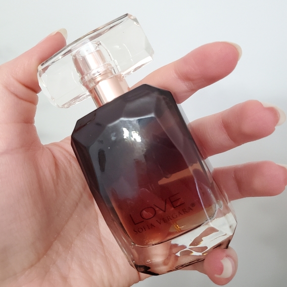 SOLD Love Sofia Vergara - Picture 2 of 2